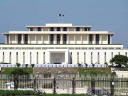 عدالتی فیصلے پر عملدرآمد ایوان صدر کی رونقیں ختم ہوگئیں