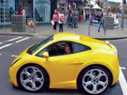 نوجوان نے چھوٹی سی کار کو تیز رفتار سواری میں تبدیل کر دیا