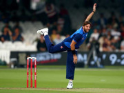 انجری کے باوجود چیریٹی میچ میں شرکت آفریدی نے شائقین کے دل موہ لیے