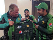 قومی کرکٹرز کا سبکدوش ہونیوالے فیلڈنگ کوچ اسٹیو رکسن کو خراج تحسین