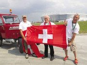 3 سوئس شہری 1240 میل کا سفر ٹریکٹر پر طے کرکے روس پہنچ گئے