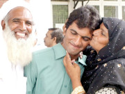 مزدوری کرکے 11 بہن بھائیوں کا پیٹ پالتا ہوںمحسن علی 