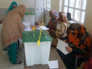 خیبر پختونخوا میں باپ بیٹوں اور بھائیوں کی کئی جوڑیاں میدان میں