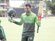 فخر زمان کے بیٹ کی ضرب سے کئی ریکارڈز چکنا چور