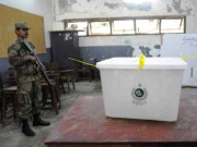 عام انتخابات فوجی دستوں نے ڈیوٹیاں سنبھال لیں الیکشن مٹیریل کی سپلائی شروع