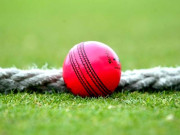 نائٹ ٹیسٹ فلڈ لائٹس جلنے سے پہلے ہی بجھ گئیں