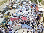 محکمہ تعلیم کاڈی جے کالج کی نئی عمارت پر قبضہ طلبا کا احتجاج