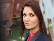 آپ بشریٰ بی بی سے حسدکرتی ہیں خاتون کے لندن میں ریحام خان سے سوالات