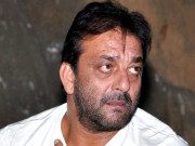 سنجے دت کے جیل جانے سے اڑھائی ارب کے نقصان کا خدشہ