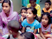 پاکستان سوا2کروڑ بچے اسکول نہیں جاتے دبئی بھی اسمگل کیے جانے کا انکشاف