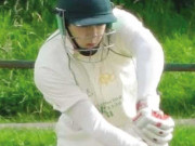 ہاتھ سے ’’چھکا‘‘ لگانے والے اکاؤنٹنٹ بولر کی بیٹسمین سے معذرت