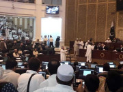 نومنتخب اراکین خیبرپختونخوا اسمبلی کی حلف برداری اپوزیشن کا احتجاج