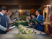 سندھ کابینہ میں شامل 8 وزرا نے حلف اٹھا لیا