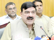 شیخ رشید کا کنٹریکٹ افسران فارغ کرنے کا اعلان