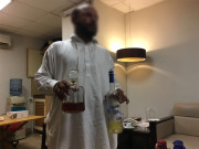 شرجیل میمن کے کمرے سے ملنے والی بوتلوں کی جانچ کی ویڈیو منظرعام پر آگئی