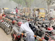 لاہور کے مال روڈ اور ہال روڈ سے غیر قانونی پارکنگ اسٹینڈز ختم کرنے کا حکم