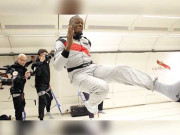 یوسین بولٹ نے خلائی ادارے کے جہاز میں ’زیرو گریویٹی‘ پر بھی ریس جیت لی