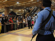 پی آئی اے ٹریفک عملے کا مسافر سے ناروا سلوک تھپڑ مار دیا