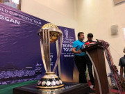 نیشنل اسٹیڈیم کراچی میں کرکٹ ورلڈ کپ 2019 کی ٹرافی کی تقریب رونمائی
