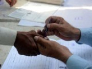 چکوال میں 110 سالہ بزرگ خود ووٹ کاسٹ کرنے پہنچا