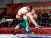 یوتھ اولمپکس پاکستانی ریسلر عنایت اللہ نے امریکی حریف کو شکست دے دی