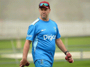 ویسٹ انڈیز کرکٹ ٹیم کے کوچ 2 میچز کیلیے معطل