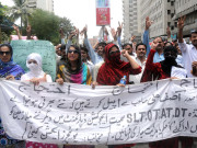 ملازمت سے فارغ کیے جانے کا خدشہ سابق دور حکومت میں بھرتی لینگویج اور ڈرائنگ ٹیچرز کا احتجاج