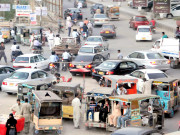 کراچی کی 11 اہم مرکزی شاہراہوں پر آٹو رکشوں پر پابندی عائد