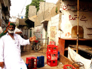 پیپلز کالونی کرنٹ لگنے سے2نوجوان ہلاک مکینوں کا احتجاج 