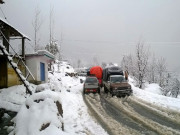 شمالی علاقہ جات میں برفباری ملک میں سردی کی لہر