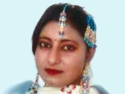 نوشہرہ پروڈیوسر کا نوجوان اداکارہ بشریٰ پر تیزاب سے حملہ 