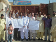 ایکسپریس ٹیم سے لوٹ مار کیخلاف صحافیوں کے مظاہرے   