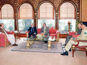 وزیر اعظم آرمی چیف سے امریکی نمائندے کی ملاقات ڈرون حملے نا قابل قبول ہیں نواز شریف