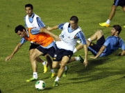 ناقابل تسخیر اسپین اب اٹلی کا شکار کرنے کیلیے بے چین    