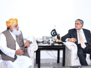 حکومتی ترجیحات سے متفق کابینہ کا حصہ بن سکتے ہیں فضل الرحمن