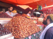 رمضان قریب آتے ہی کھجور کی مانگ بڑھ گئی نرخوں میں بھی اضافہ 