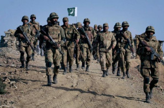 آپریشن ضرب عضب اور ردالفساد کی کامیابی سے دہشت گردوں کا بڑے پیمانے پرخاتمہ ہوا اورملک میں امن وامان کی فضا قائم ہوئی۔ فوٹو : فائل