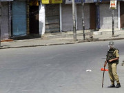 مقبوضہ کشمیر میں نوجوانوں کی شہادت پر پلوامہ میں چھٹے روز بھی ہڑتال