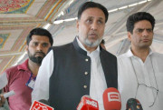 شہبازشریف وزیراعلیٰ کے بجائے وزیراعظم کے سیکریٹری بنے ہوئے ہیں میاں محمود الرشید