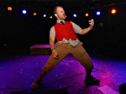 ہوا میں فرضی گٹار بجانا