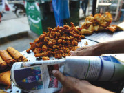 درس گاہوں میں کھانے پینے کی مضر صحت اشیا کی فروخت جاری