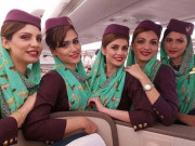 قومی ایئرلائن کے فضائی میزبانوں کو وزن کم کرنے کیلیے 6 ماہ کی مہلت