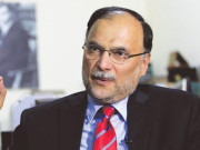 عمران خان کی حکومت ملکی سلامتی کیلیے خطرہ بن چکی ہے احسن اقبال