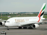 ایمریٹس نے پاکستانی مسافروں کے لیے کرایوں میں کمی کردی