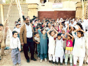 سہراب گوٹھ  محکمہ تعلیم کی عمارت این جی او سے پولیس کے قبضے میں چلی گئی