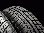 حکومت ٹائروں کی اسمگلنگ روکے مقامی صنعتکار