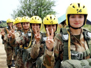 جنگ اب کھیل ہوئی خواتین کا