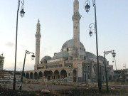 شامی فوج کی بمباری سے صحابی رسول حضرت خالد بن ولید کے مزار کو شدید نقصان