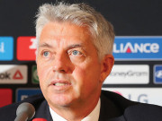 کرپشن اور نسل پرستانہ ریمارکس سے کھیل کی  شہرت داغ دار ہوئی ڈیوڈ رچرڈسن