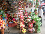 عید پر گھروں کی تزئین و سجاوٹ آرائشی اشیا اور فرنیچر کی فروخت بڑھ گئی